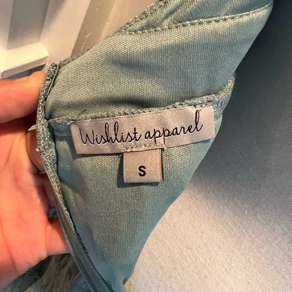 Wishlist Apparel Lace Maxi Dress - Picture 8 of 9